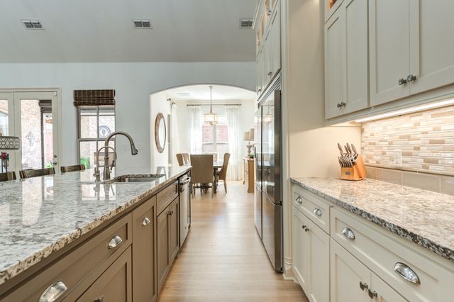 11405 Vicksburg Avenue, Lubbock, TX 79424