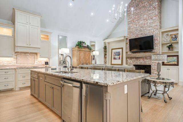 11405 Vicksburg Avenue, Lubbock, TX 79424