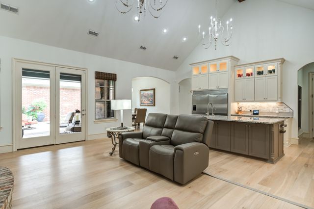 11405 Vicksburg Avenue, Lubbock, TX 79424