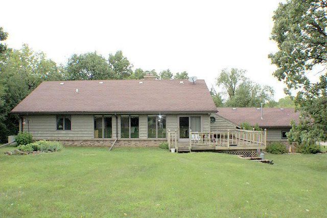 W321S4019 Sadie LANE, Waukesha, WI 53189