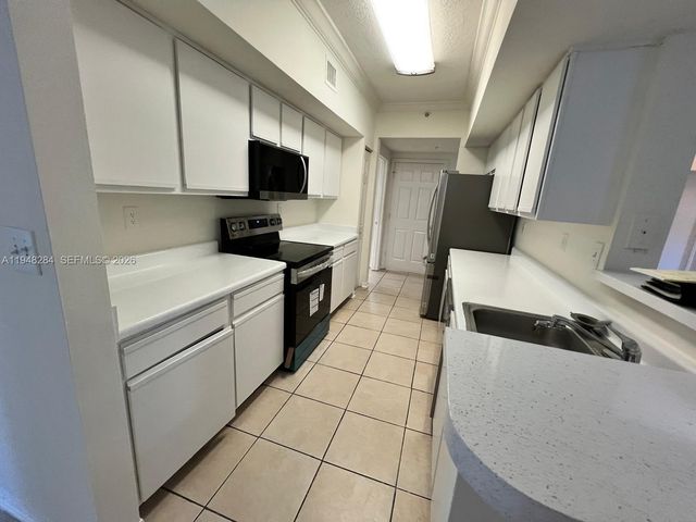 11630 SW 2nd St 17101, Pembroke Pines, FL 33025