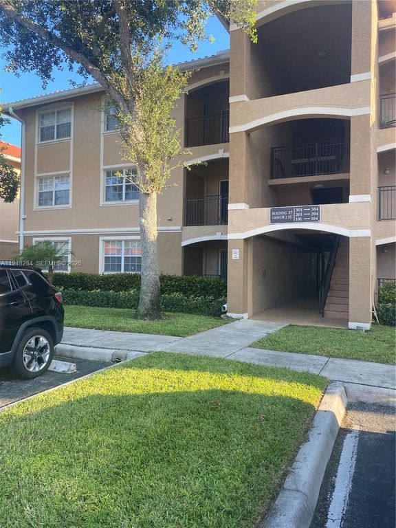 11630 SW 2nd St 17101, Pembroke Pines, FL 33025