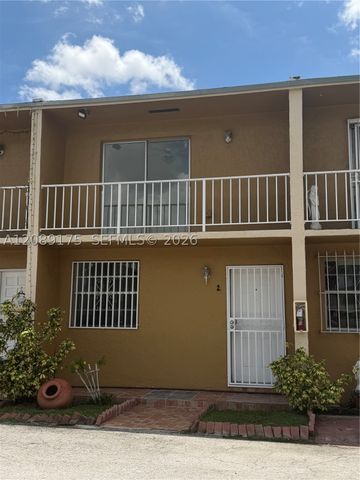 10962 SW 4th St I2, Sweetwater, FL 33174