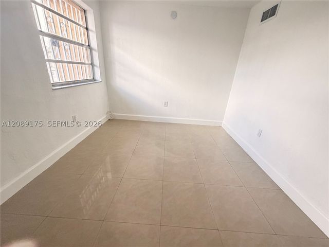 10962 SW 4th St I2, Sweetwater, FL 33174