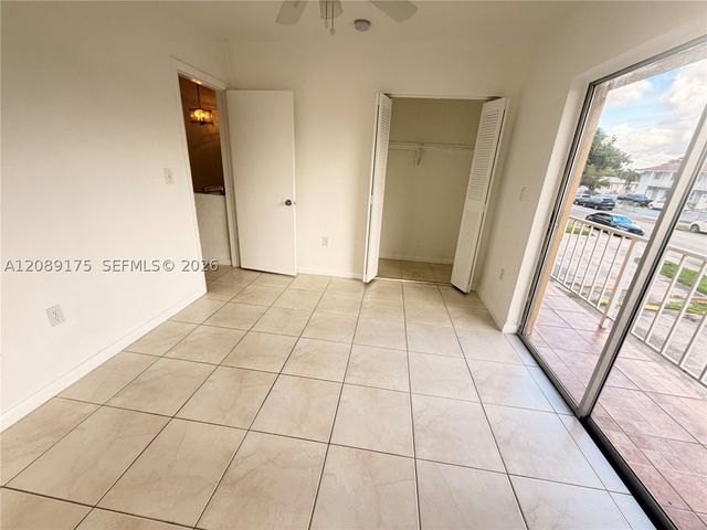 10962 SW 4th St I2, Sweetwater, FL 33174