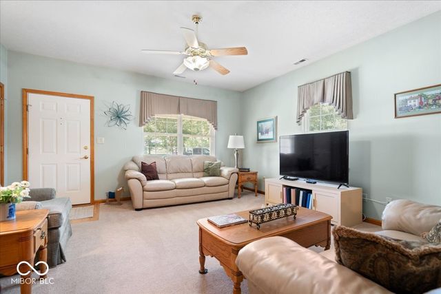 7686 Sea Crest Way S, Noblesville, IN 46062