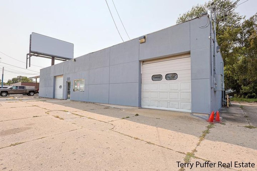 981 S Getty Street, Muskegon City, MI 49442