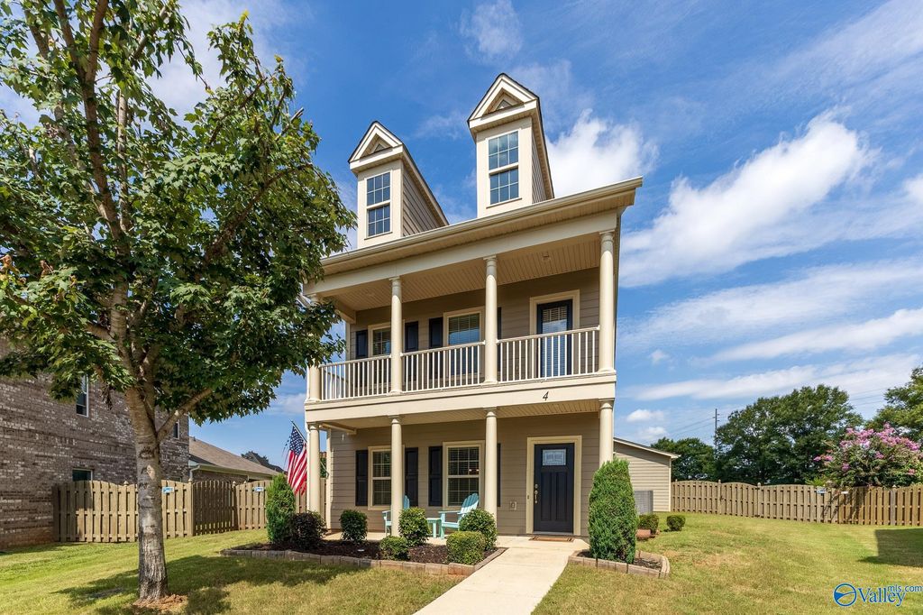 4 Silky Oak Circle SW, Huntsville, AL 35824