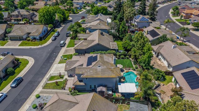 7613 Glenbain Way, Elk Grove, CA 95758