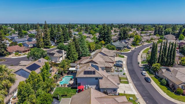 7613 Glenbain Way, Elk Grove, CA 95758