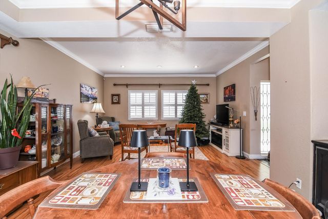 7613 Glenbain Way, Elk Grove, CA 95758