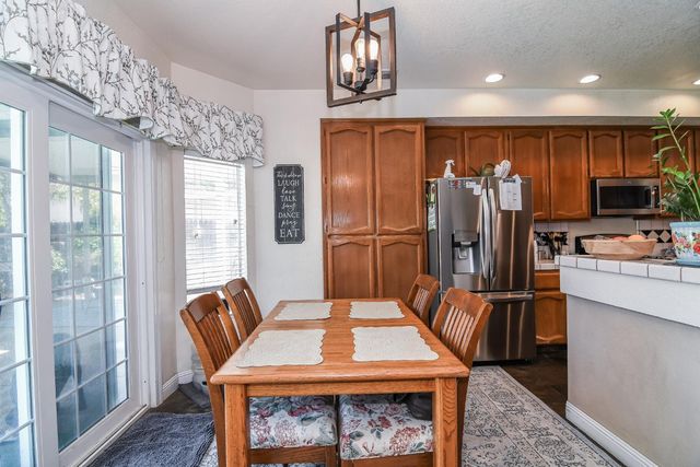 7613 Glenbain Way, Elk Grove, CA 95758