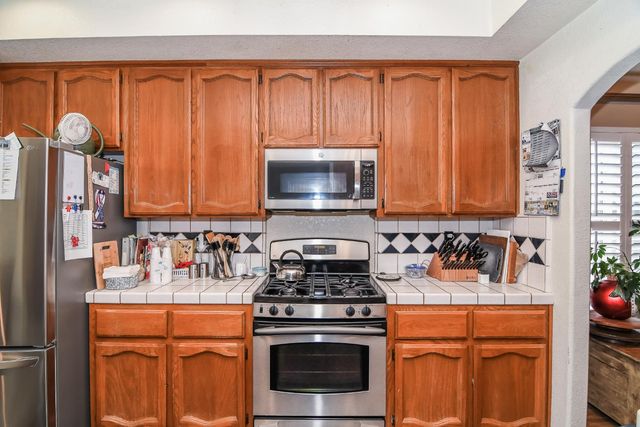 7613 Glenbain Way, Elk Grove, CA 95758