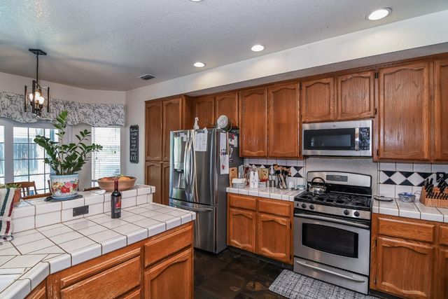 7613 Glenbain Way, Elk Grove, CA 95758
