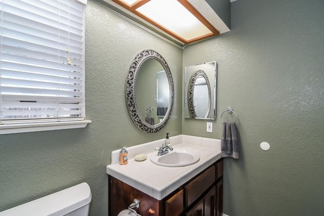 7613 Glenbain Way, Elk Grove, CA 95758