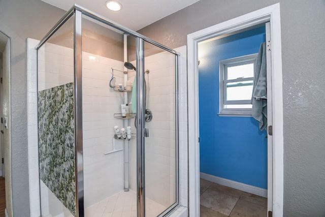 7613 Glenbain Way, Elk Grove, CA 95758