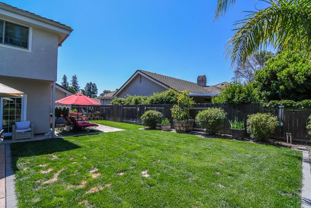 7613 Glenbain Way, Elk Grove, CA 95758