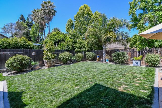 7613 Glenbain Way, Elk Grove, CA 95758