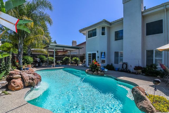 7613 Glenbain Way, Elk Grove, CA 95758