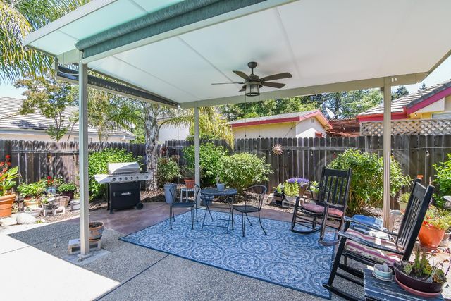 7613 Glenbain Way, Elk Grove, CA 95758