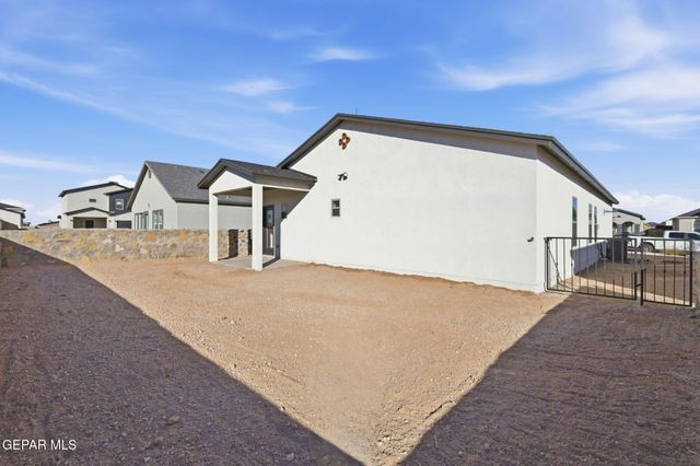 13829 Summer Wave Avenue, El Paso, TX 79928