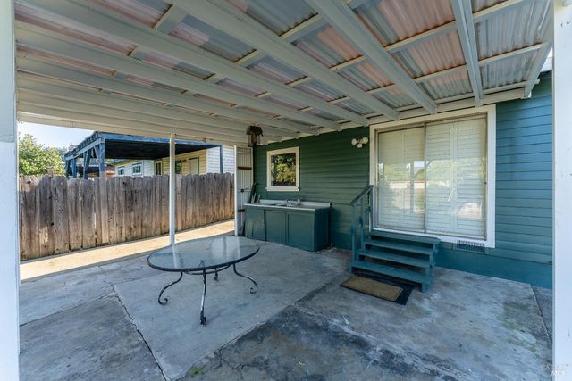 1803 S Dora St, Ukiah, CA 95482