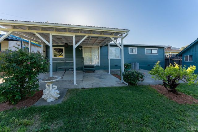 1803 S Dora St, Ukiah, CA 95482