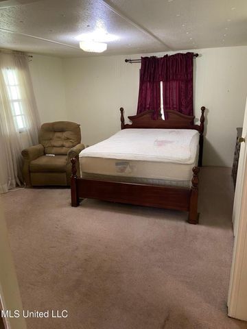 337 Magnolia Road, Vicksburg, MS 39180