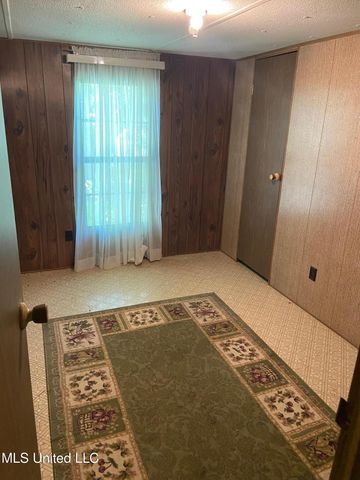 337 Magnolia Road, Vicksburg, MS 39180
