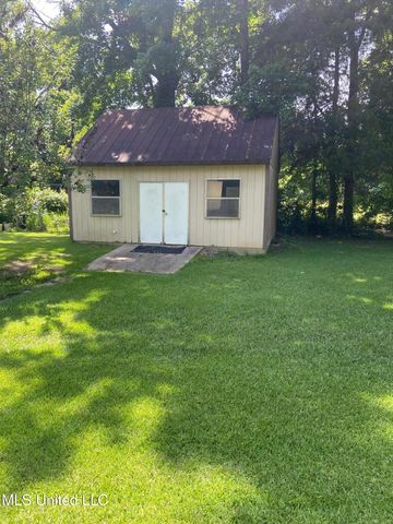 337 Magnolia Road, Vicksburg, MS 39180