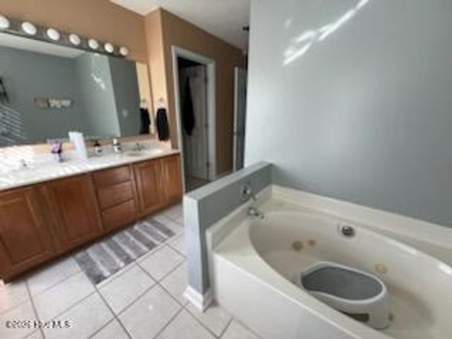 102 Newhan Lane, Jacksonville, NC 28546