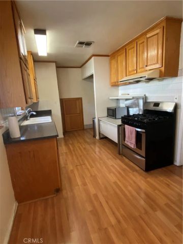17430 Saticoy, Van Nuys, CA 91406