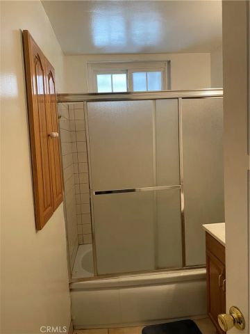 17430 Saticoy, Van Nuys, CA 91406