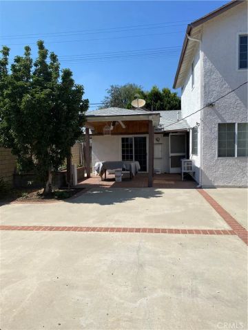 17430 Saticoy, Van Nuys, CA 91406