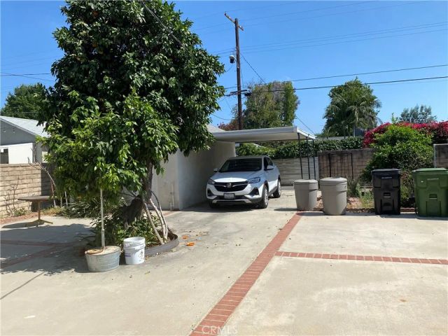 17430 Saticoy, Van Nuys, CA 91406