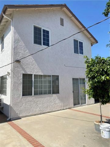 17430 Saticoy, Van Nuys, CA 91406