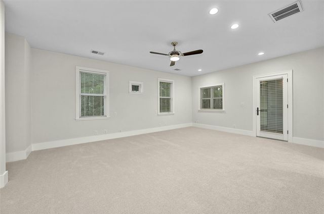 1205 Norwalk LN D, Austin, TX 78703