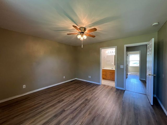 103 W 9th Street, Willow Springs, MO 65793