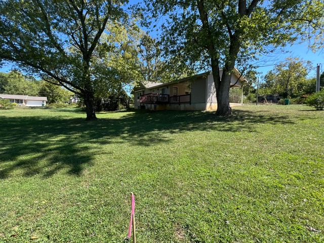 103 W 9th Street, Willow Springs, MO 65793