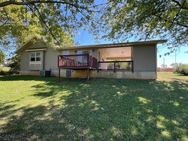 103 W 9th Street, Willow Springs, MO 65793