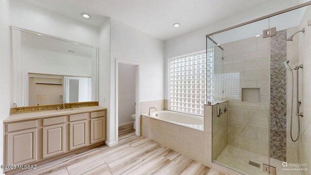 2470 N Castle Rock Drive, Tucson, AZ 85749