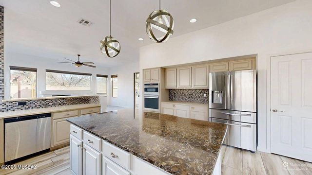 2470 N Castle Rock Drive, Tucson, AZ 85749