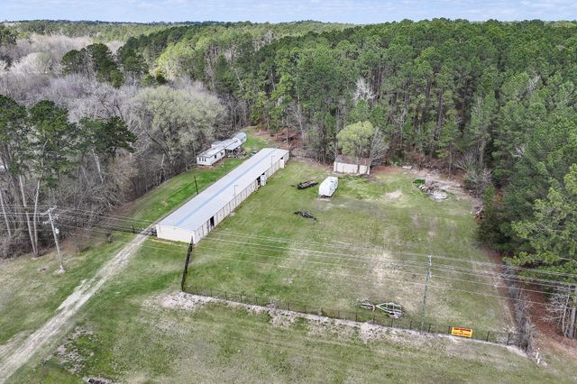 5701 Hwy 190 W, Point Blank, TX 77364