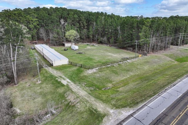 5701 Hwy 190 W, Point Blank, TX 77364