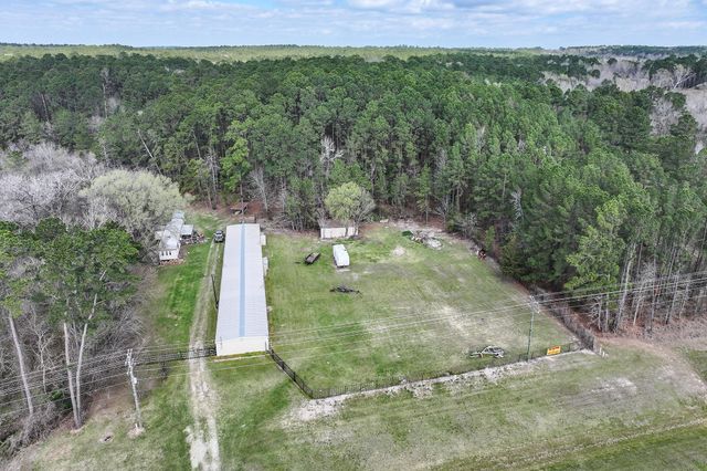 5701 Hwy 190 W, Point Blank, TX 77364