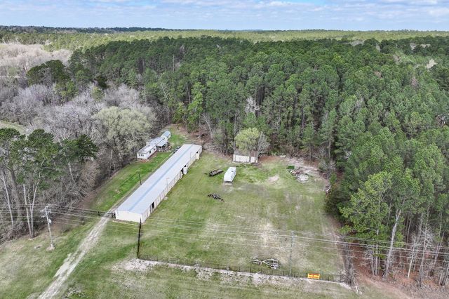 5701 Hwy 190 W, Point Blank, TX 77364