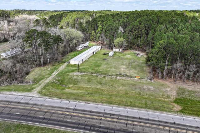 5701 Hwy 190 W, Point Blank, TX 77364