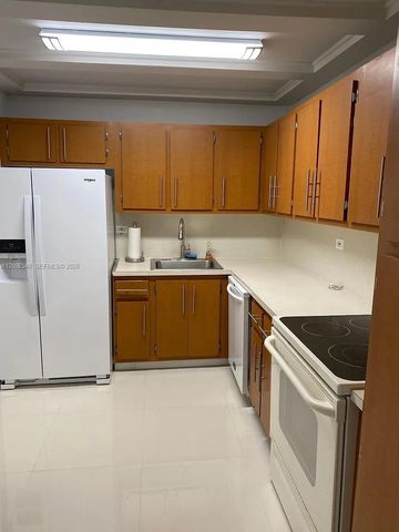 6039 Collins Avenue 516, Miami Beach, FL 33140