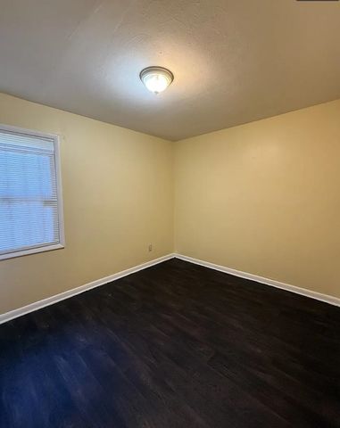 646 LEACREST DR, Memphis, TN 38109