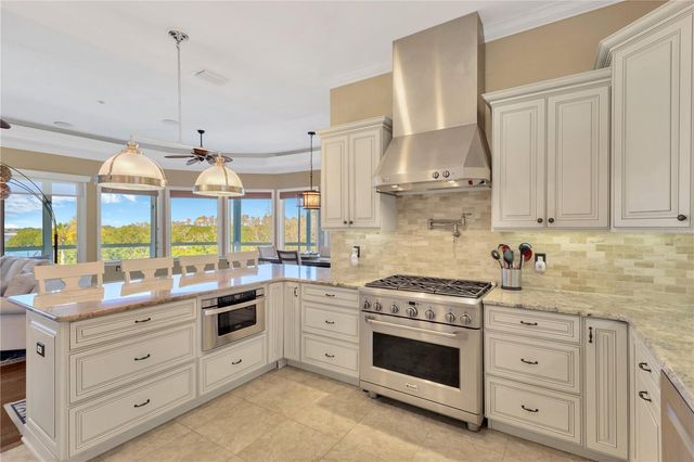 511 SEAVIEW DRIVE, Tarpon Springs, FL 34689